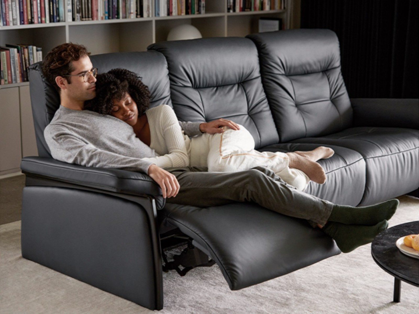 Stressless® Mary 3-seat sofa — product image