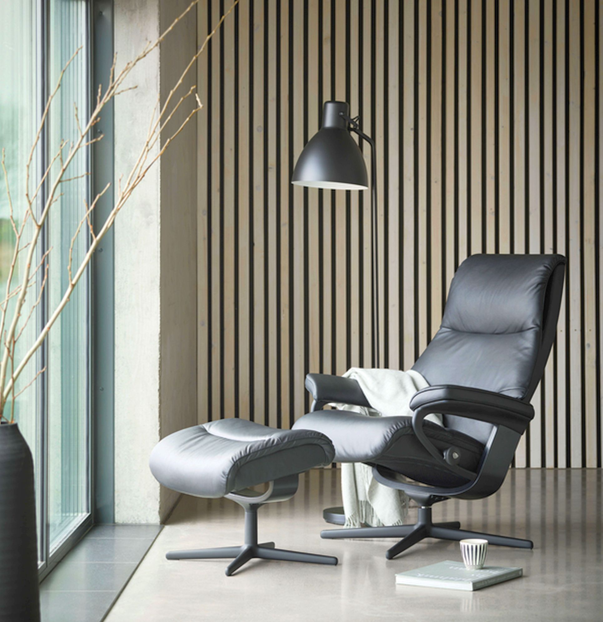 The Stressless View Large Cross recliner.